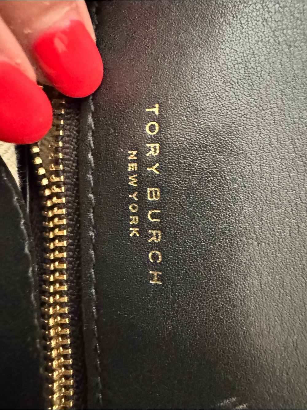 Tory Burch Black Leather Miller Circle Logo Crossbody with Gold Trim - Picture 2 of 13
